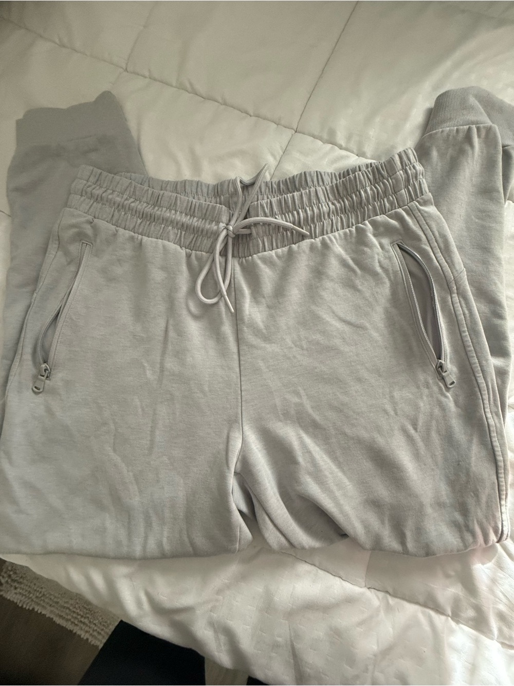 Women’s Old Navy Light Gray Joggers